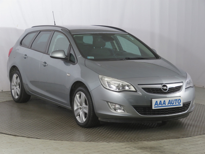 Opel Astra 2010 1.4 T 118305km Kombi