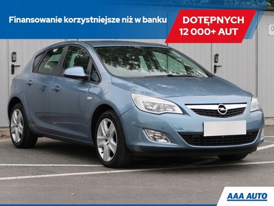 Opel Astra J Hatchback 5d 1.4 Turbo ECOTEC 140KM 2010