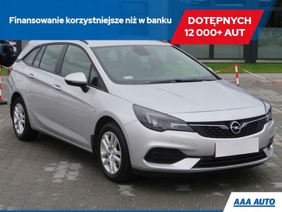 Opel Astra K Sportstourer Facelifting 1.2 Turbo 130KM 2019