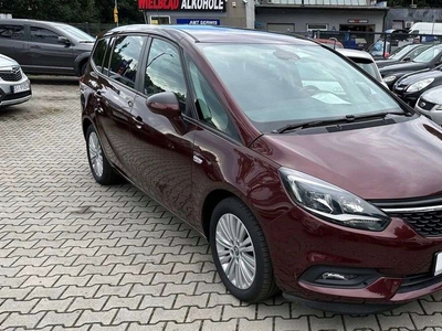 Opel Zafira C Tourer Facelifting 1.4 Turbo 140KM 2017