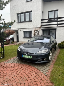 Tesla Model S 70 D