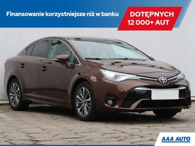 Toyota Avensis III Sedan Facelifting 2015 2.0 D-4D 143KM 2015