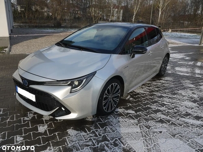 Toyota Corolla 2.0 Hybrid Business Edition