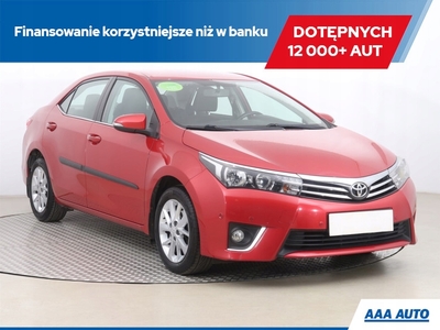 Toyota Corolla X Sedan Facelifting 1.6 Valvematic 132KM 2014