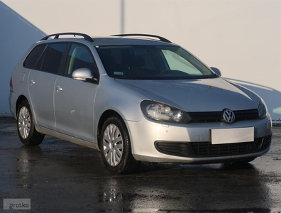 Volkswagen Golf VI , Salon Polska, Klima, Parktronic, Podgrzewane siedzienia