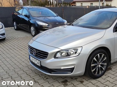 Volvo V60 D2 Drive-E Dynamic Edition (Kinetic)