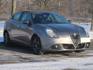 Alfa Romeo Giulietta , Klimatronic, Tempomat