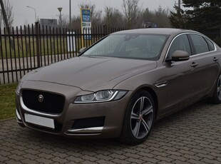 Jaguar XF X260 2.0 D 163 KM