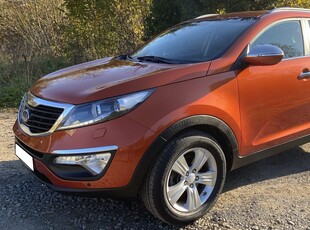 Kia Sportage III 1.7CRDI Xenon KameraParktronikNaviGrzaneFoteleKeyLessKlimatronik