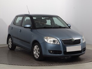 Skoda Fabia II , Salon Polska, Serwis ASO, Klima, Parktronic