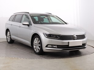 Volkswagen Passat B8 , Salon Polska, Automat, Navi, Xenon, Bi-Xenon, Klimatronic,