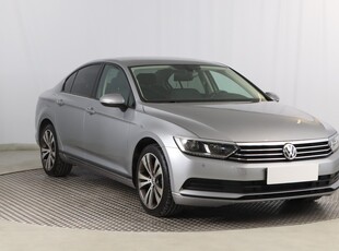 Volkswagen Passat B8 , Salon Polska, Serwis ASO, Navi, Klimatronic, Tempomat,