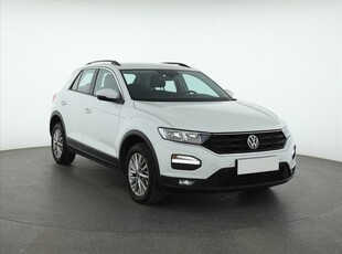 Volkswagen T-Roc , Salon Polska, Klima, Parktronic, Podgrzewane siedzienia