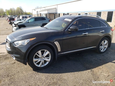 2015 INFINITI QX70