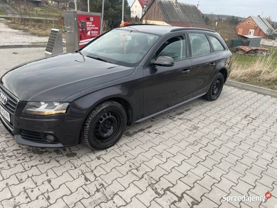 Audi a4 b8 2.0 tdi 143 km