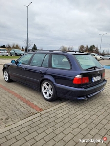 BMW E39 523i