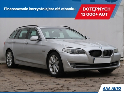 BMW Seria 5 F10-F11 Touring 525d 218KM 2011