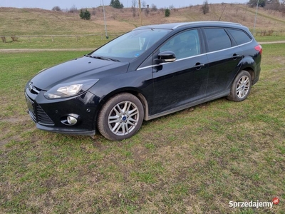 Ford Focus Titanium 2014, 1.6 benzyna