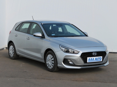 Hyundai i30 2020 1.5 DPI 50482km ABS klimatyzacja manualna