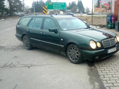 Mercedes w210 avantgarde 2.3bg