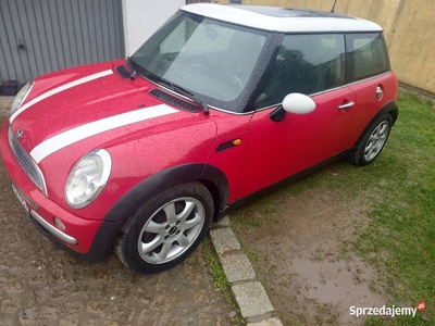 Mini Cooper 1.6 .b 116 km.