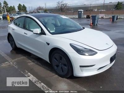 Tesla Model 3 3 REAR-WHEEL DRIVE