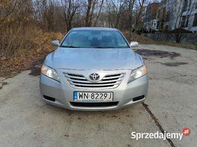 Toyota Camry 2.4 SE z gazem LPG