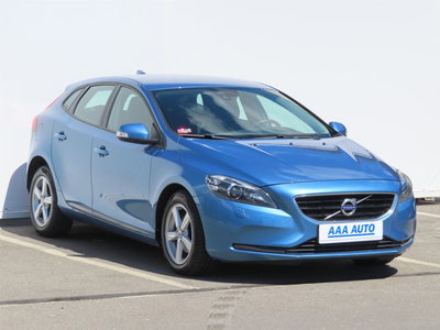 Volvo V40 2015 2.0 D2 209025km ABS