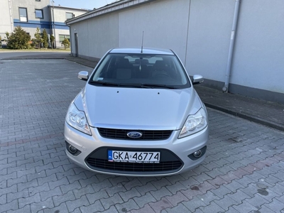 Ford Focus 1.6 benzyna 100KM 2010 r.