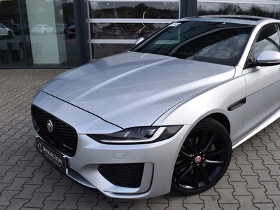 Jaguar XE Sedan Facelifting 2.0 i4D 180KM 2020