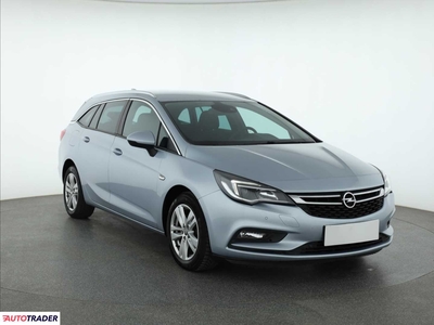 Opel Astra 1.6 108 KM 2017r. (Piaseczno)