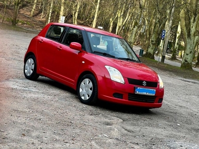 Suzuki Swift 1.3, niski przebieg