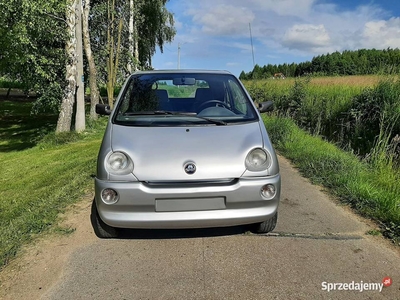 Microcar Aixam czterokołowiec lekki L6e