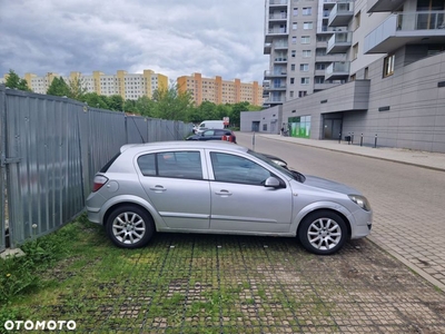 Opel Astra 1.6 benzyna 2006r Sprawna Klima