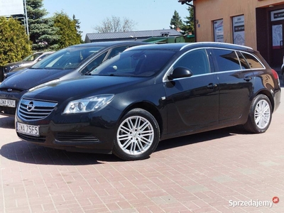 OPEL INSIGNIA A KOMBI 2010 Rok