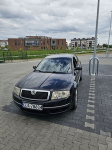 Skoda superb 2004 uszkodzona