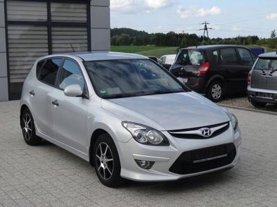 Hyundai i30 I CW Facelifting 1.4 DOHC 109KM 2011