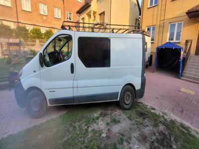 Renault trafic 1.9 2004r 6 osobowy