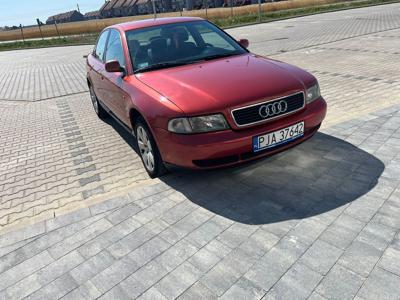 Używane Audi A4 - 10 000 PLN, 216 446 km, 1997