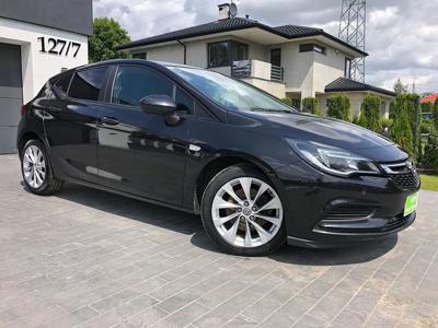 Używane Opel Astra - 37 900 PLN, 230 000 km, 2016