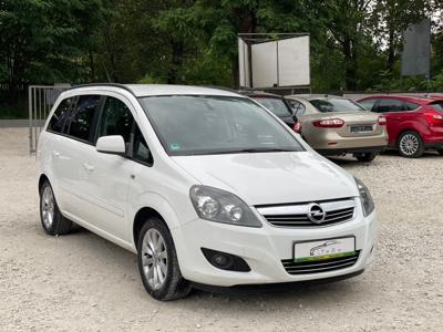 Używane Opel Zafira - 25 700 PLN, 154 000 km, 2013