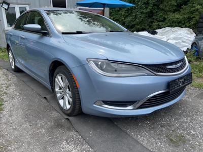 Używane Chrysler 200 - 26 900 PLN, 140 000 km, 2015