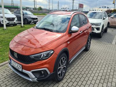 Używane Fiat Tipo - 82 000 PLN, 43 002 km, 2021