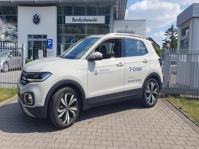 Używane Volkswagen T-Cross - 109 900 PLN, 4 000 km, 2023