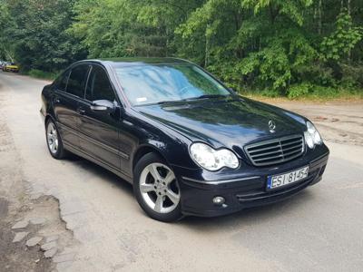 Używane Mercedes-Benz Klasa C - 19 999 PLN, 375 000 km, 2006