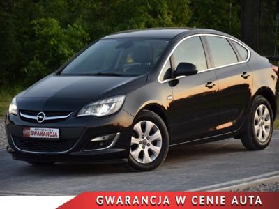 Używane Opel Astra - 31 900 PLN, 209 000 km, 2014