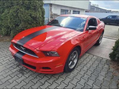 Używane Ford Mustang - 56 800 PLN, 172 300 km, 2014