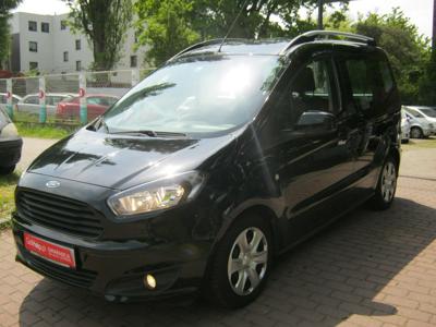 Używane Ford Tourneo Courier - 39 999 PLN, 123 300 km, 2017