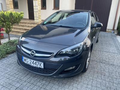 Używane Opel Astra - 33 333 PLN, 144 000 km, 2014