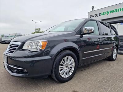 Używane Lancia Voyager - 52 900 PLN, 249 350 km, 2011